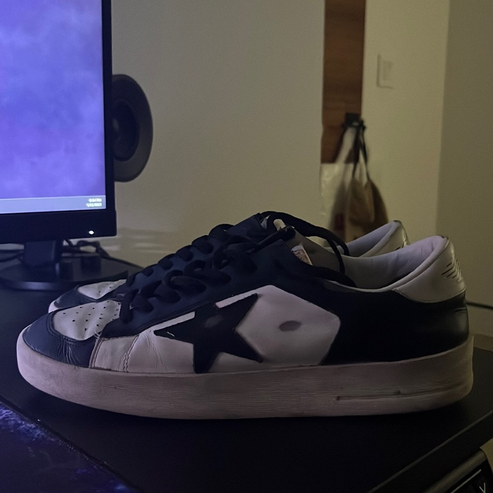 I’m selling golden goose black and white size 7.5 no box I willl do trades also. - Picture 1 of 6